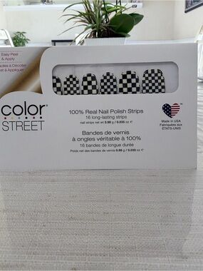 Color Street Black & White checker 16 nail strips